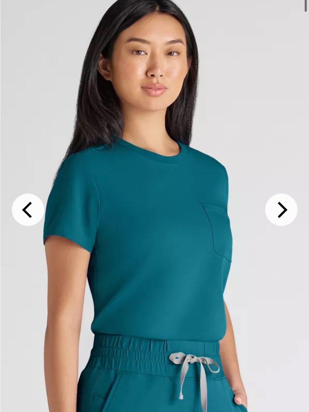 Resurge Women’s Pocket Tee in Teal — Short Sleeve Crewneck and Jogger pants